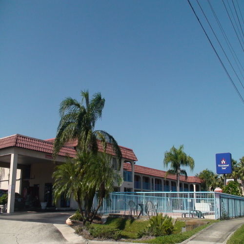 莱克兰威士茂汽车旅馆 外观 照片